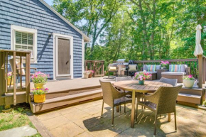 Charming Cape Cod Cottage 4 Mi to Bristol Beach!